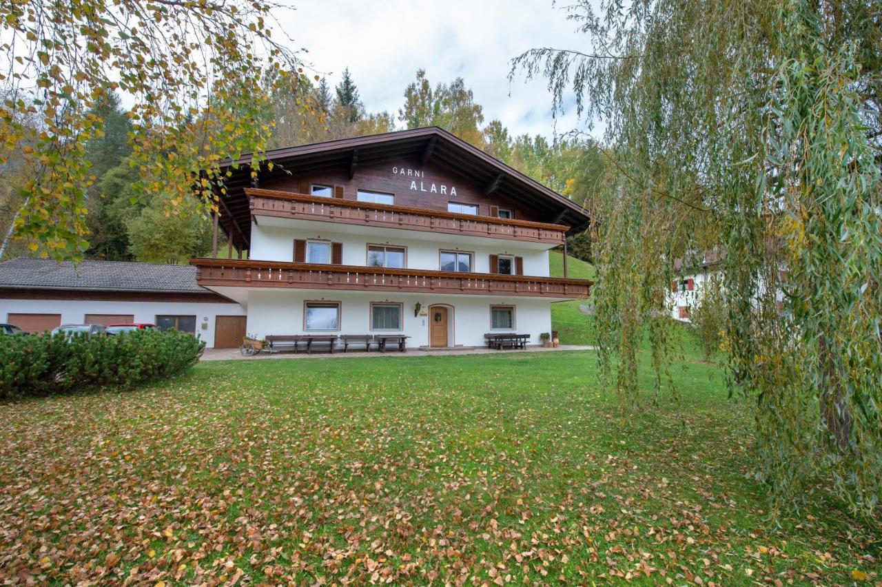 Alara Apartman Ortisei Kültér fotó